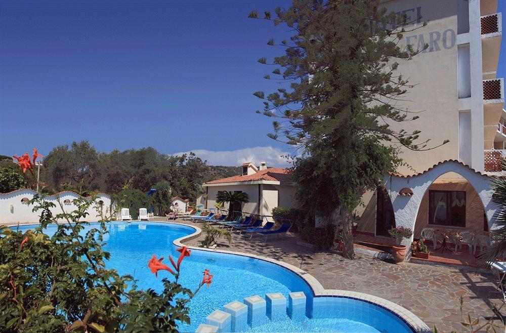 Hotel Punta Faro Capo Vaticano Bagian luar foto
